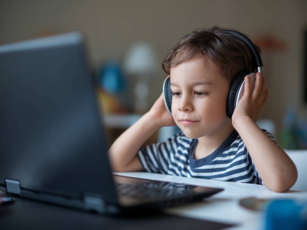 "Les impacts des écrans sur le développement des enfants et comment les gérer"